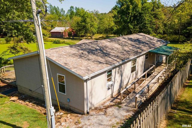 125 Beech Hollow Road, Harrisburg, IL 62946