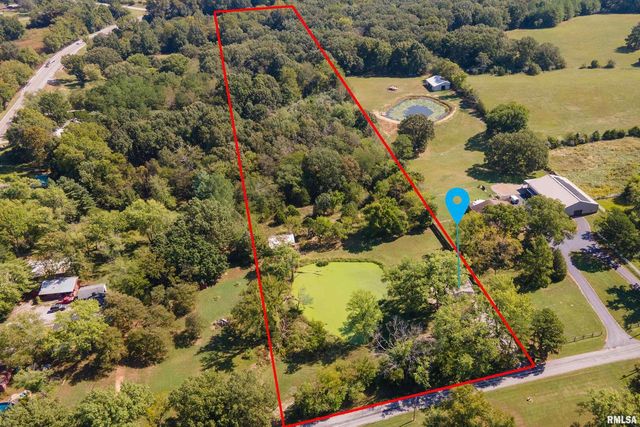 125 Beech Hollow Road, Harrisburg, IL 62946