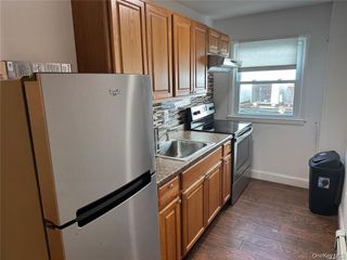 109 E Main Street 2, Smithtown, NY 11787