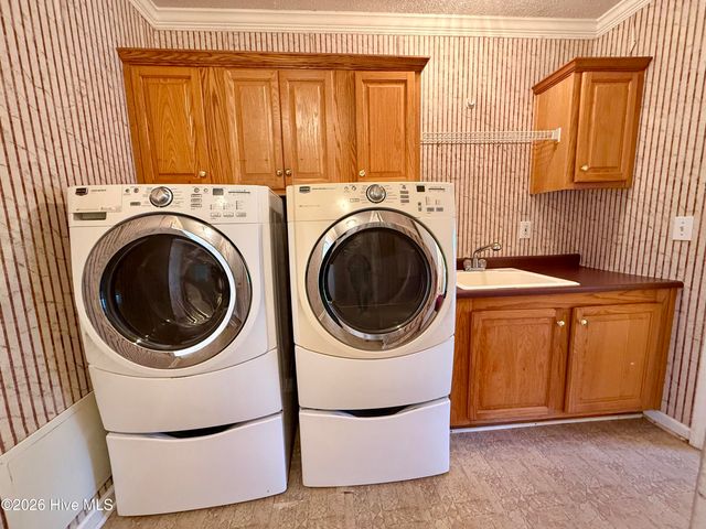 1045 Mascot Lane, Williamston, NC 27892