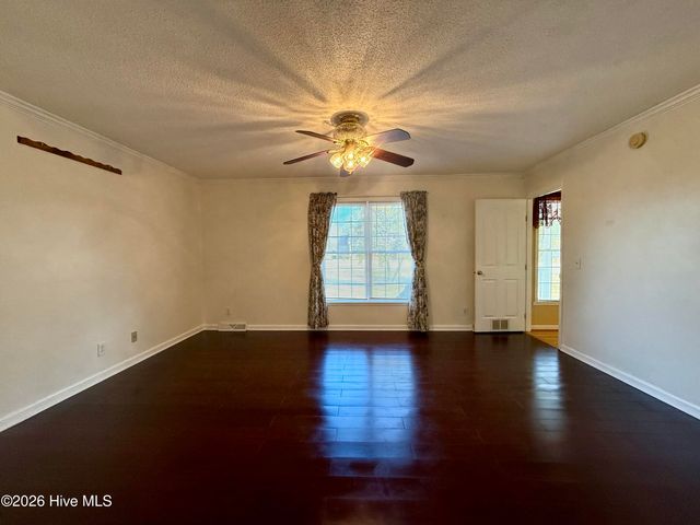 1045 Mascot Lane, Williamston, NC 27892