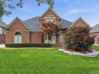 54867 Preston Pines Lane, Shelby Twp, MI 48315