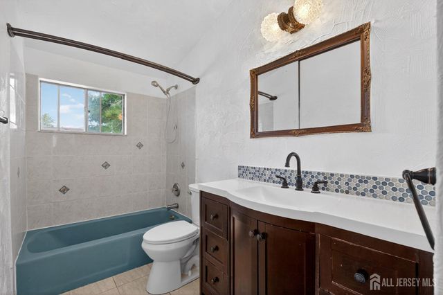 78 Woodview Drive, Old Bridge, NJ 08857