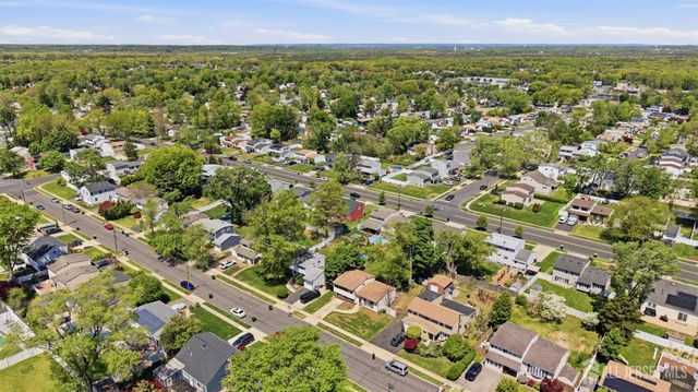 78 Woodview Drive, Old Bridge, NJ 08857