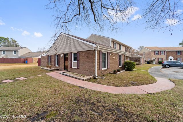 114 Princess Place, Jacksonville, NC 28546