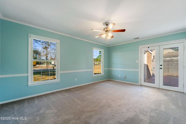 114 Princess Place, Jacksonville, NC 28546