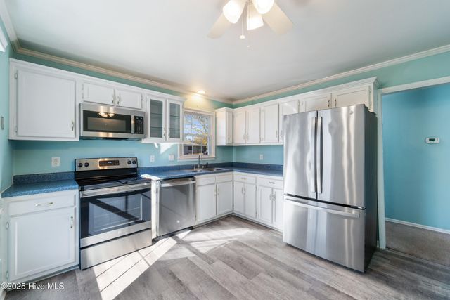 114 Princess Place, Jacksonville, NC 28546