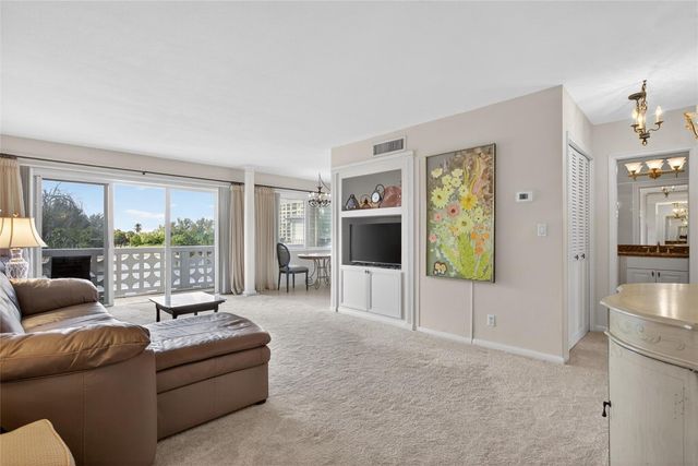 1001 N Riverside Drive 305, Pompano Beach, FL 33062