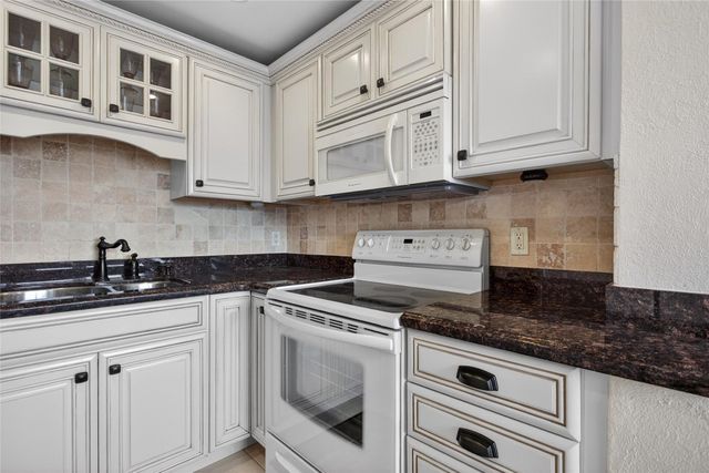 1001 N Riverside Drive 305, Pompano Beach, FL 33062