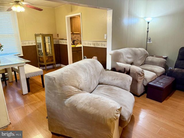 4 PINE LN, Hainesport, NJ 08036