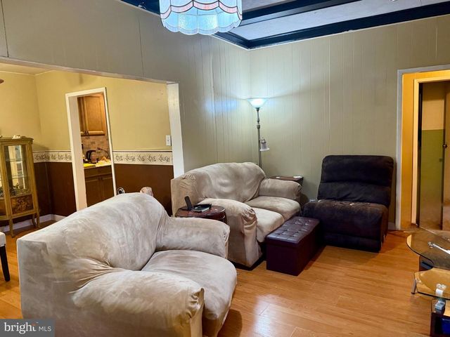 4 PINE LN, Hainesport, NJ 08036