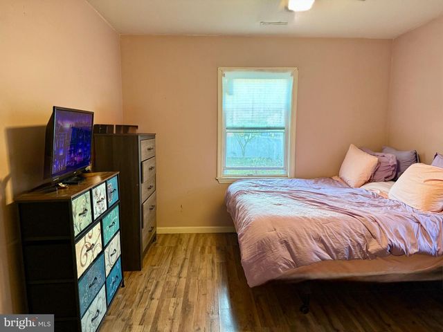 4 PINE LN, Hainesport, NJ 08036