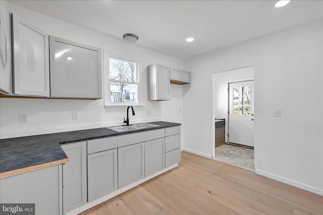 520 E 5TH ST, Mt Carmel, PA 17851