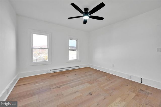 520 E 5TH ST, Mt Carmel, PA 17851