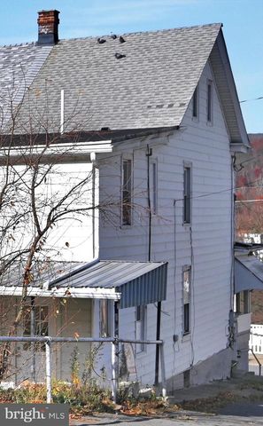 520 E 5TH ST, Mt Carmel, PA 17851