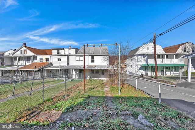 520 E 5TH ST, Mt Carmel, PA 17851