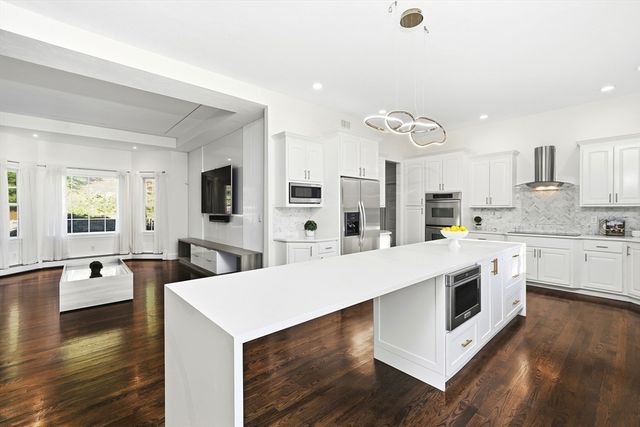 25 Collins Rd, Berlin, MA 01503