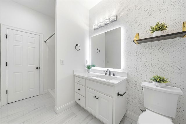 25 Collins Rd, Berlin, MA 01503