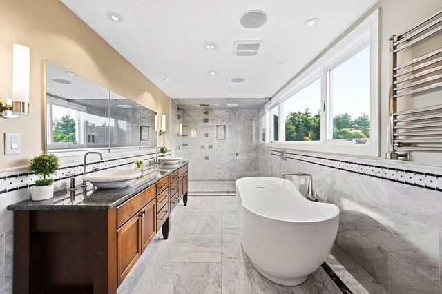 25 Collins Rd, Berlin, MA 01503