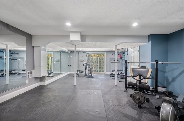 25 Collins Rd, Berlin, MA 01503