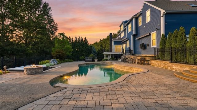 25 Collins Rd, Berlin, MA 01503