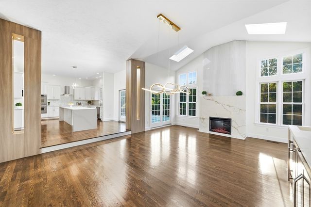 25 Collins Rd, Berlin, MA 01503