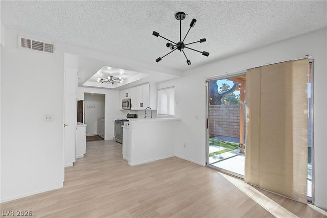 2915 Pine Nut Way, Henderson, NV 89074