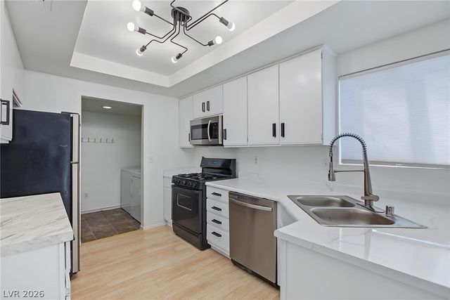 2915 Pine Nut Way, Henderson, NV 89074