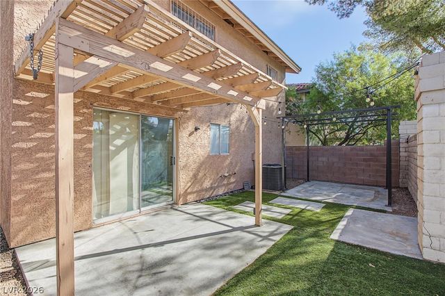 2915 Pine Nut Way, Henderson, NV 89074