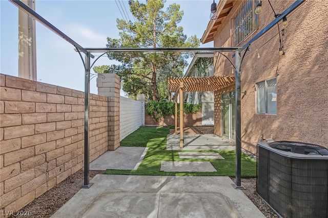 2915 Pine Nut Way, Henderson, NV 89074
