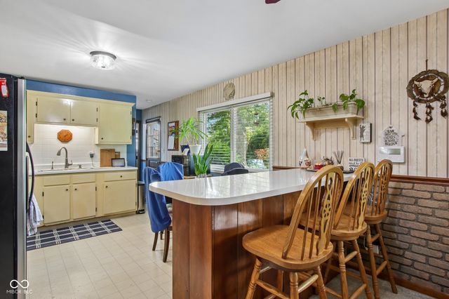 9913 E 24th Street, Indianapolis, IN 46229