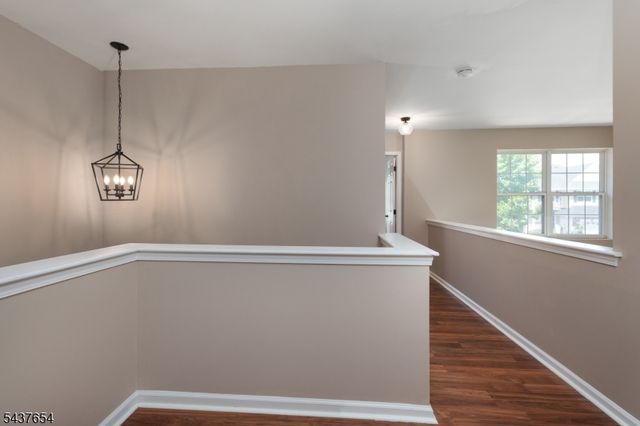 8 Scarlet Oak Dr, Montgomery Twp., NJ 08540