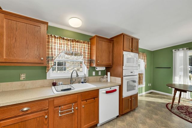 71 Caddy Drive, Salem, NH 03079