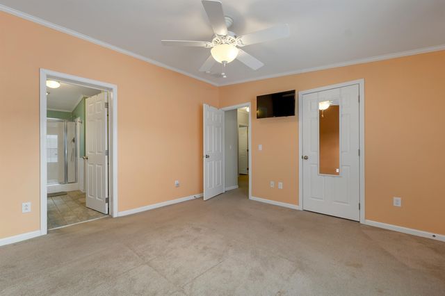 71 Caddy Drive, Salem, NH 03079