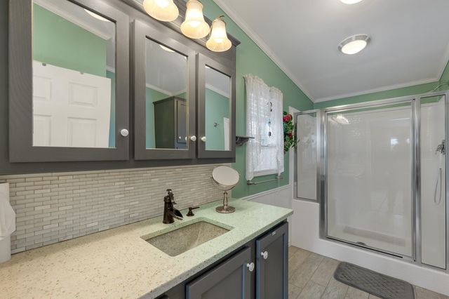 71 Caddy Drive, Salem, NH 03079