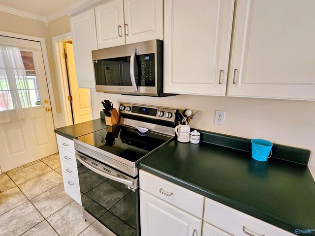 19142 Tammy Leigh Drive, Athens, AL 35614