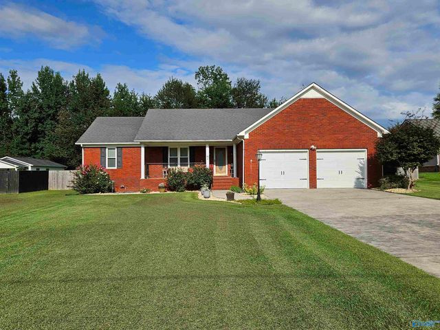 19142 Tammy Leigh Drive, Athens, AL 35614