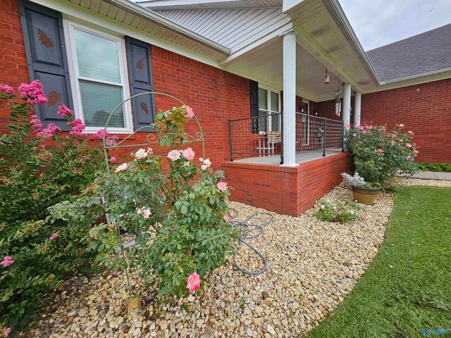 19142 Tammy Leigh Drive, Athens, AL 35614