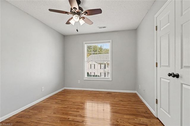 7137 Friendly Avenue C, Greensboro, NC 27410