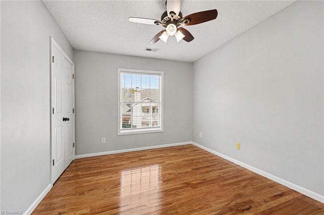 7137 Friendly Avenue C, Greensboro, NC 27410