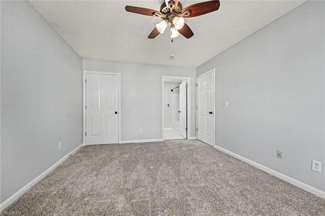 7137 Friendly Avenue C, Greensboro, NC 27410