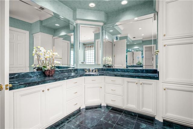 6714 TENNYSON OAKS Lane, Alexandria, LA 71301