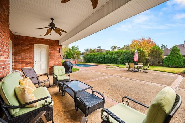 6714 TENNYSON OAKS Lane, Alexandria, LA 71301