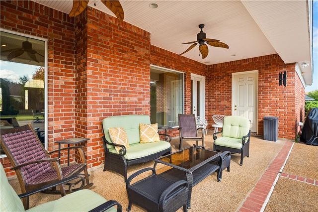 6714 TENNYSON OAKS Lane, Alexandria, LA 71301