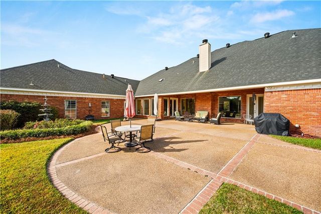 6714 TENNYSON OAKS Lane, Alexandria, LA 71301