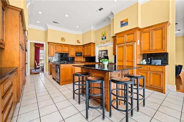 6714 TENNYSON OAKS Lane, Alexandria, LA 71301