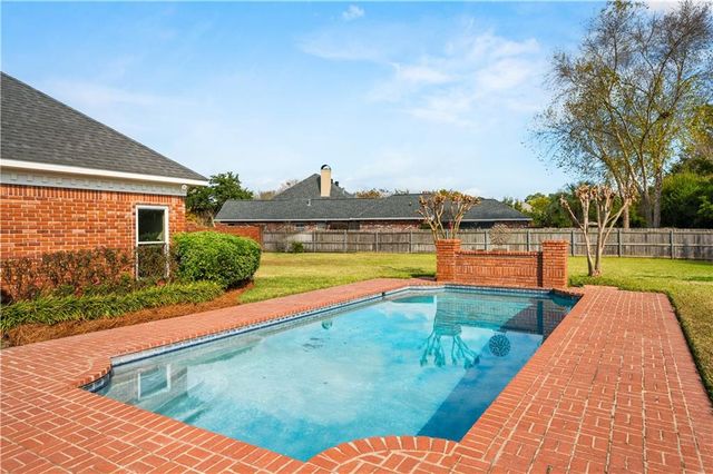 6714 TENNYSON OAKS Lane, Alexandria, LA 71301