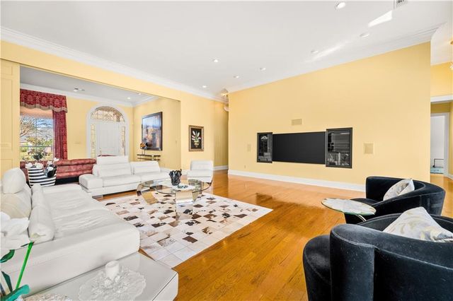 6714 TENNYSON OAKS Lane, Alexandria, LA 71301