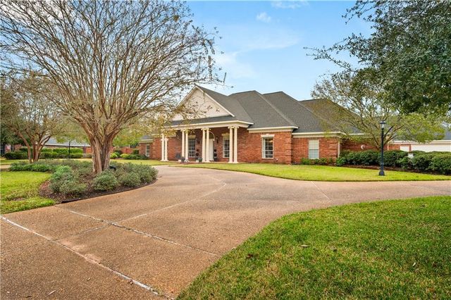 6714 TENNYSON OAKS Lane, Alexandria, LA 71301