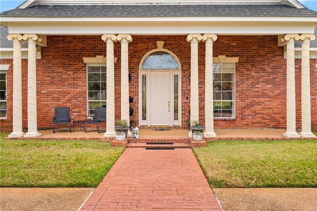 6714 TENNYSON OAKS Lane, Alexandria, LA 71301